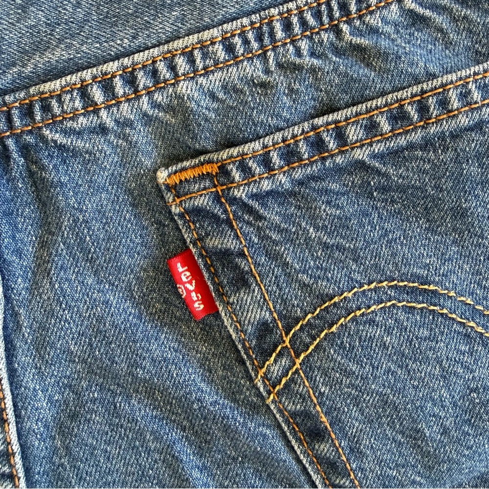 Levis 501 Womens Size W30 Blue Cut Off Denim Shorts Button Fly - Picture 13 of 16